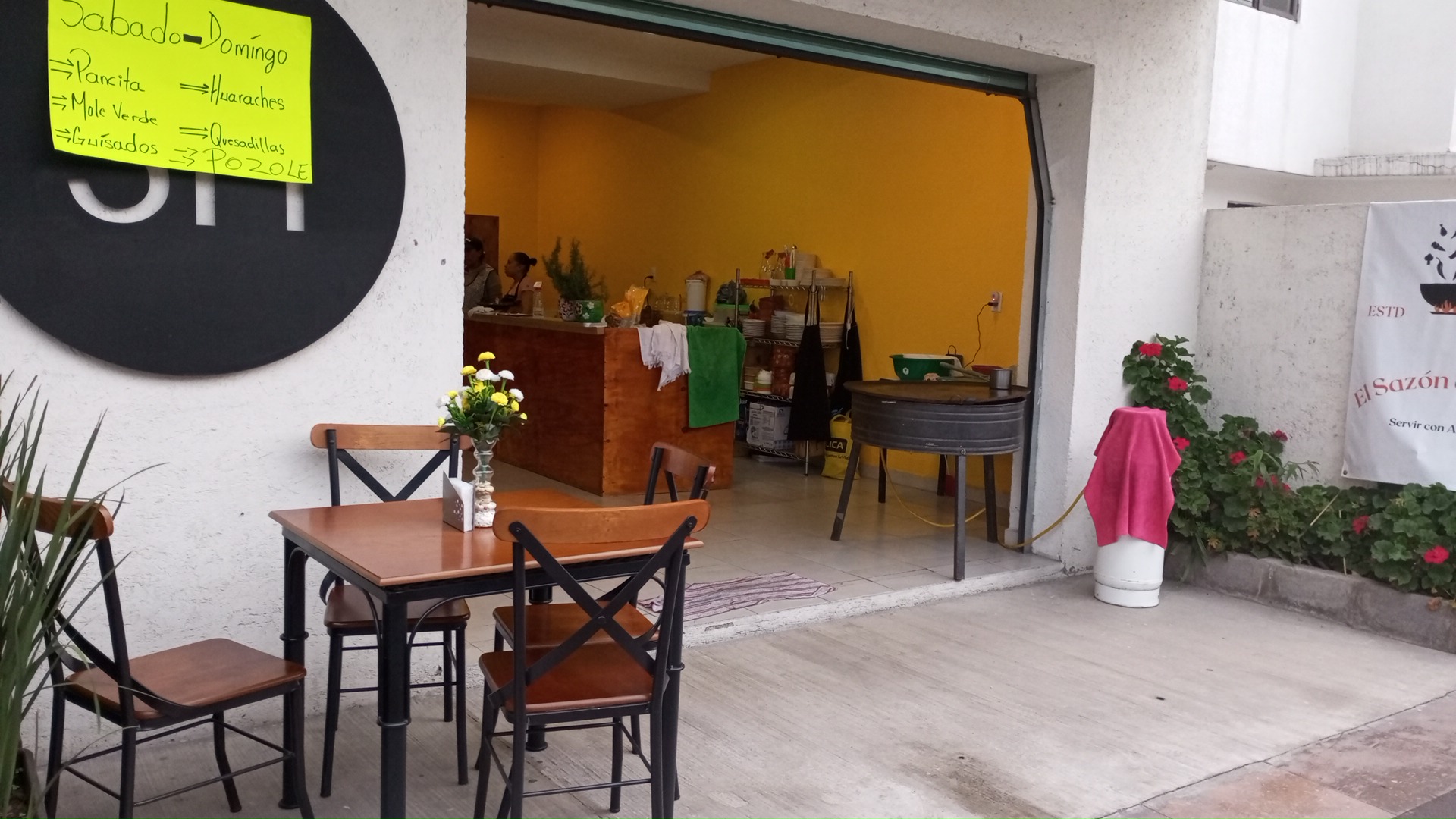 El Sazón de Villa image 4
