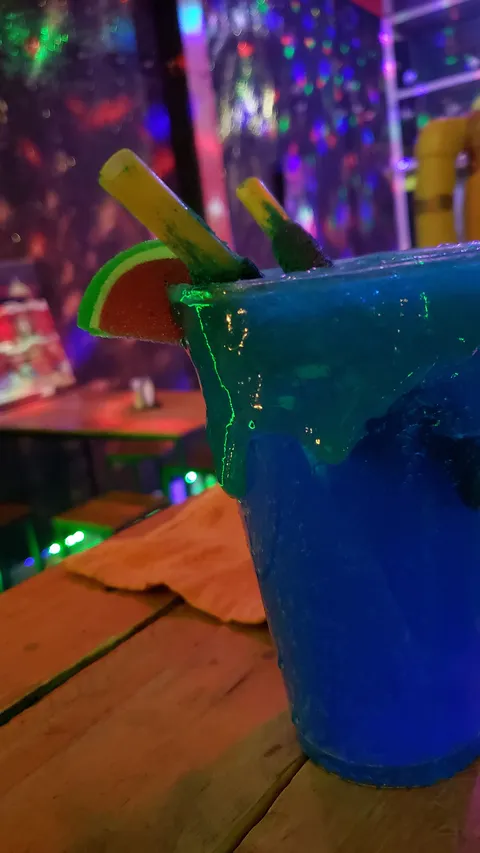 MOJITOOO BAR & SNACK image 3