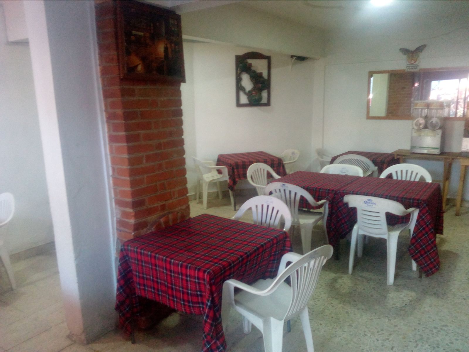 Pizzería y cafetería Jarrez image 2