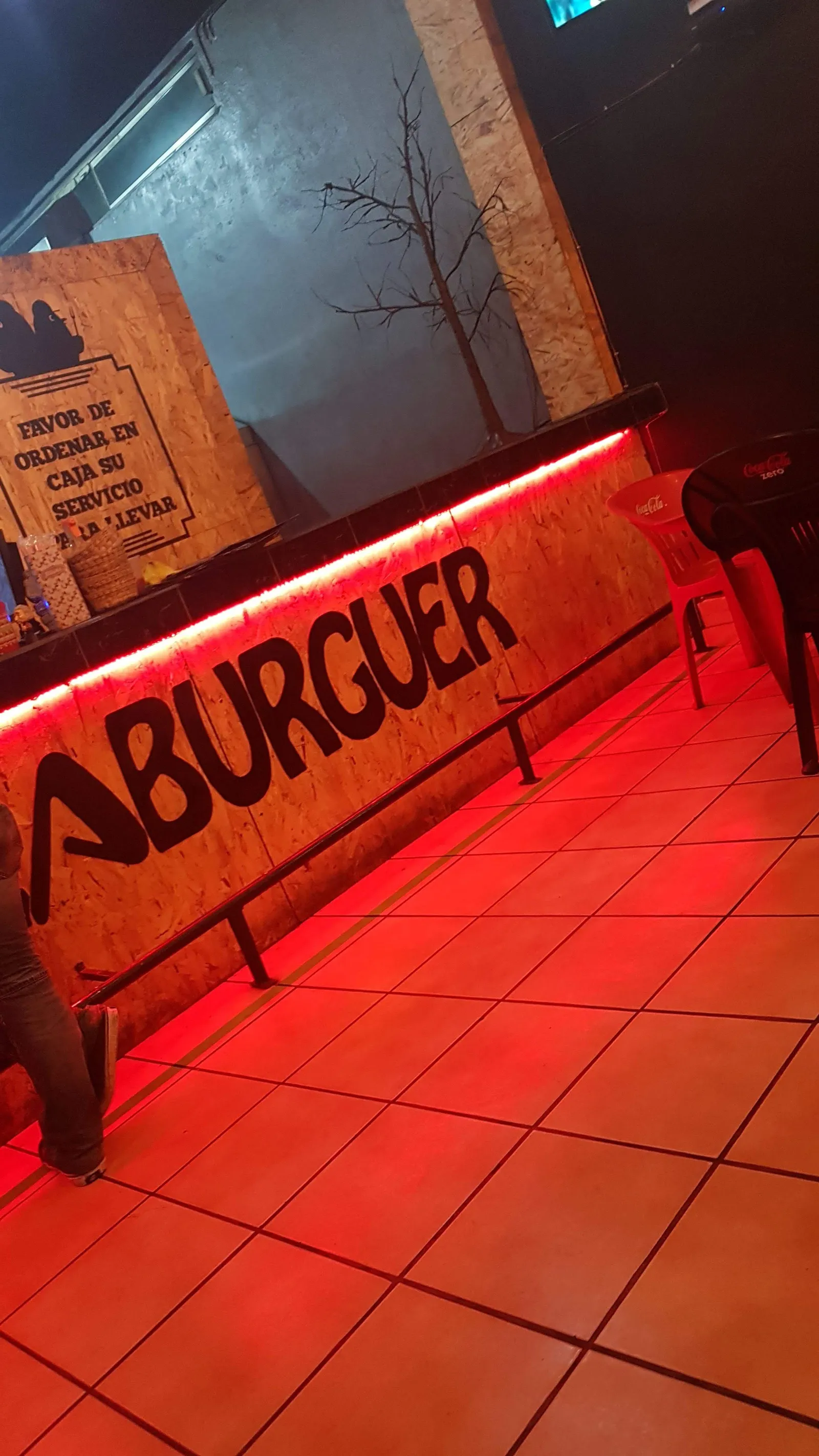 Ala Burguer image 9