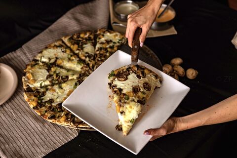 Luciano's Pizzería image 8