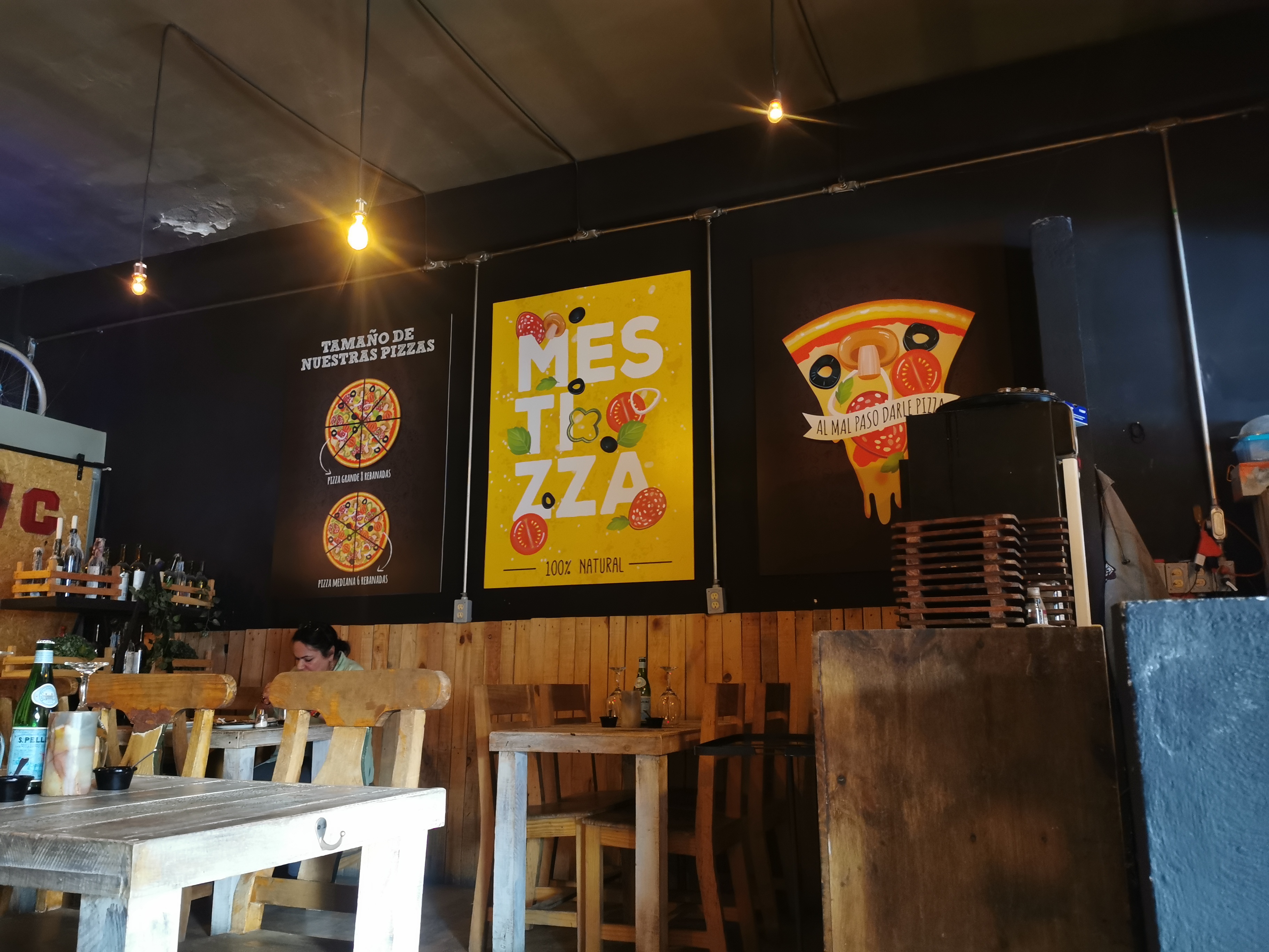 Mestizza pizzería artesanal Zerezotla image 9