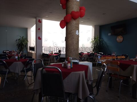 Mariscos EL CHINO image 1