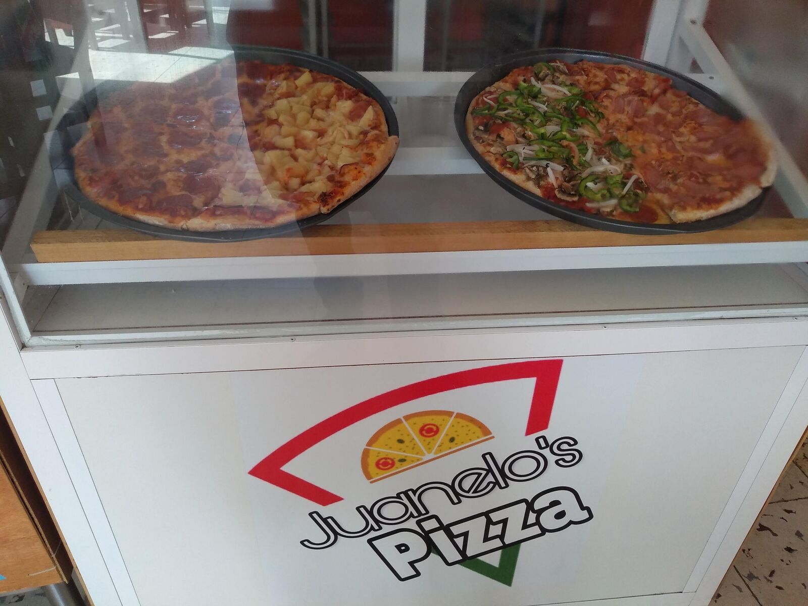 Juanelo's Pizza image 3