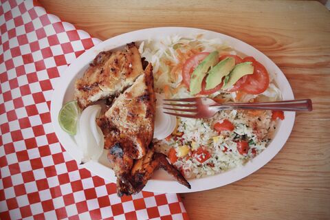 Comedor May image 5