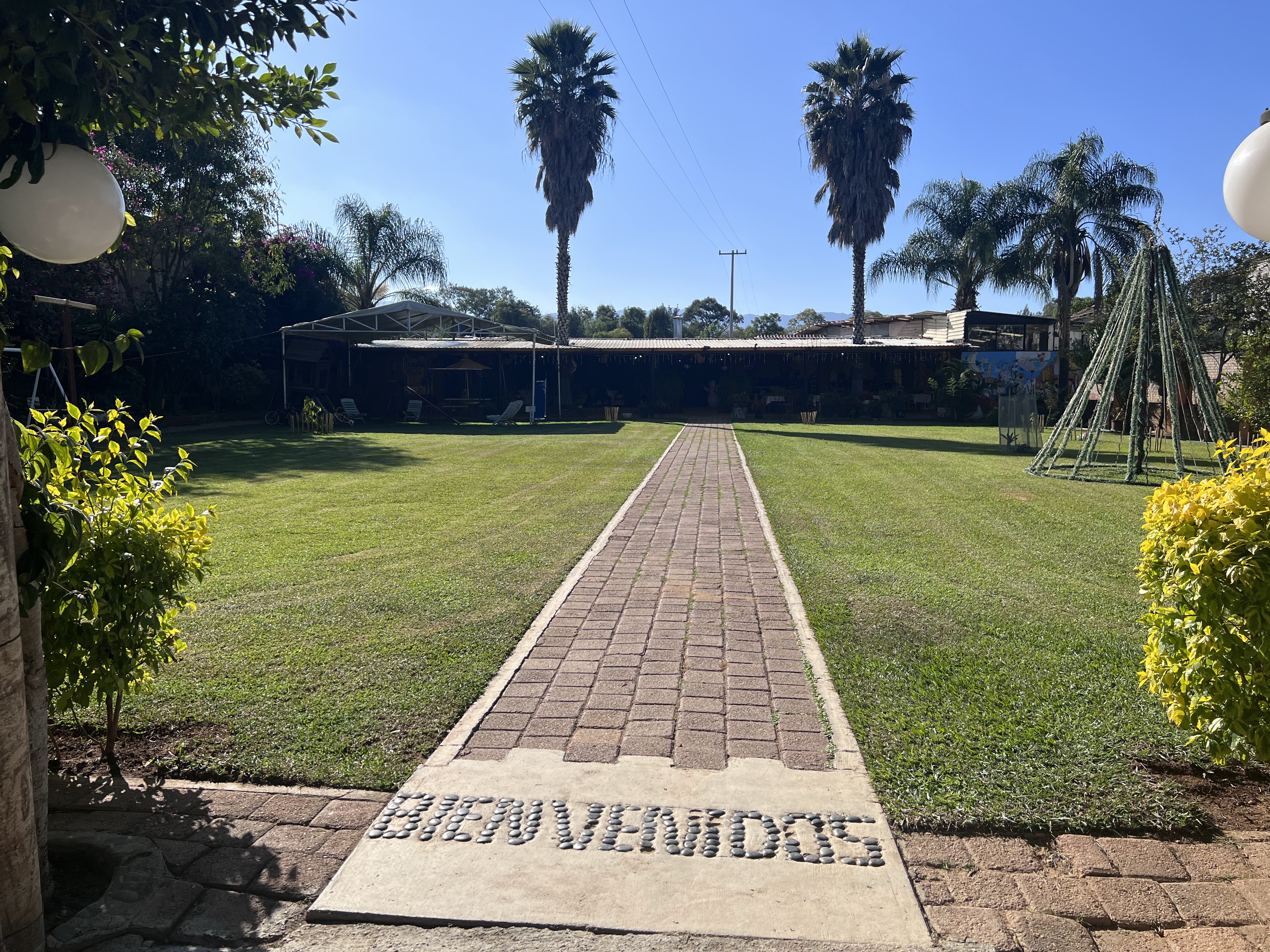 Los Huípíles Restaurant Buffet Bar image 5