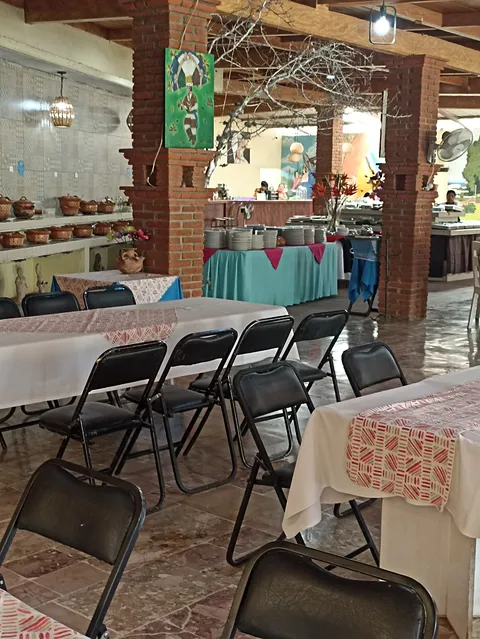 Los Huípíles Restaurant Buffet Bar image 6