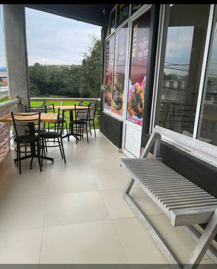 Los Piratas B&W image 1