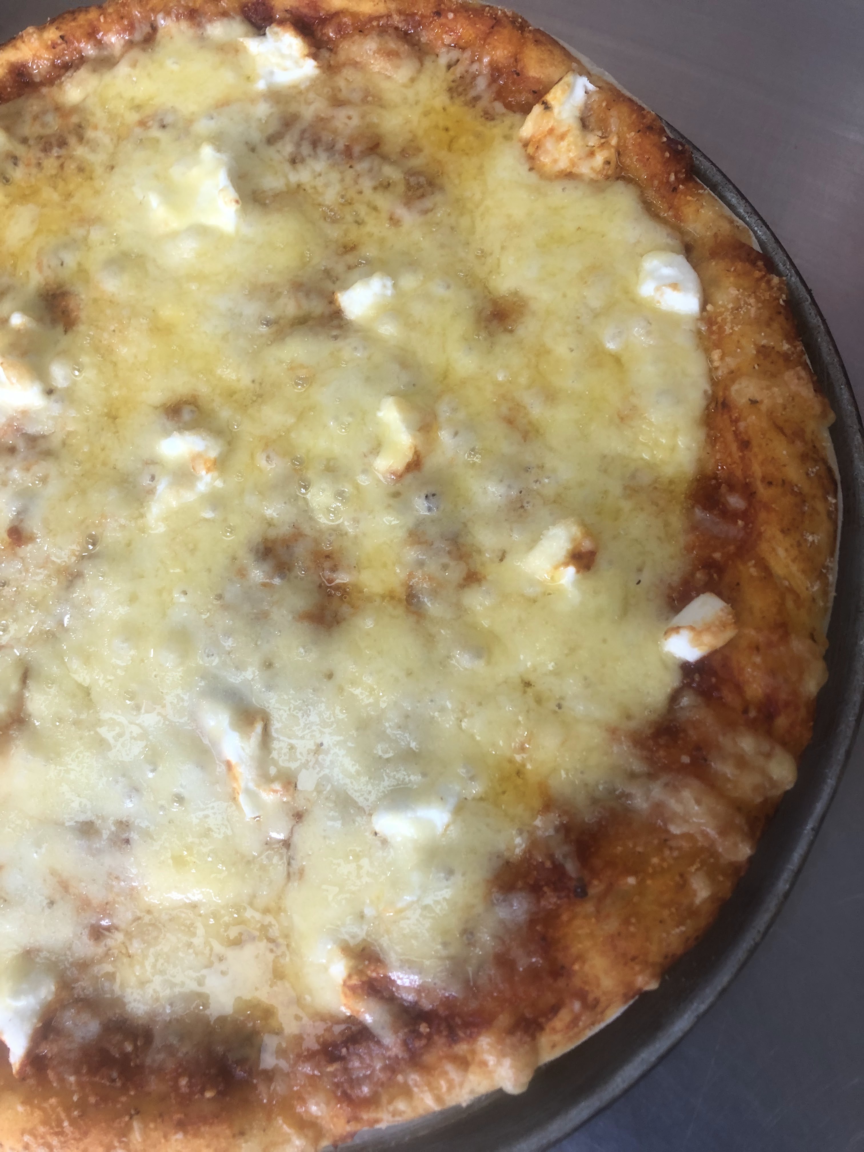 Mike’s Pizzería y Mas image 2