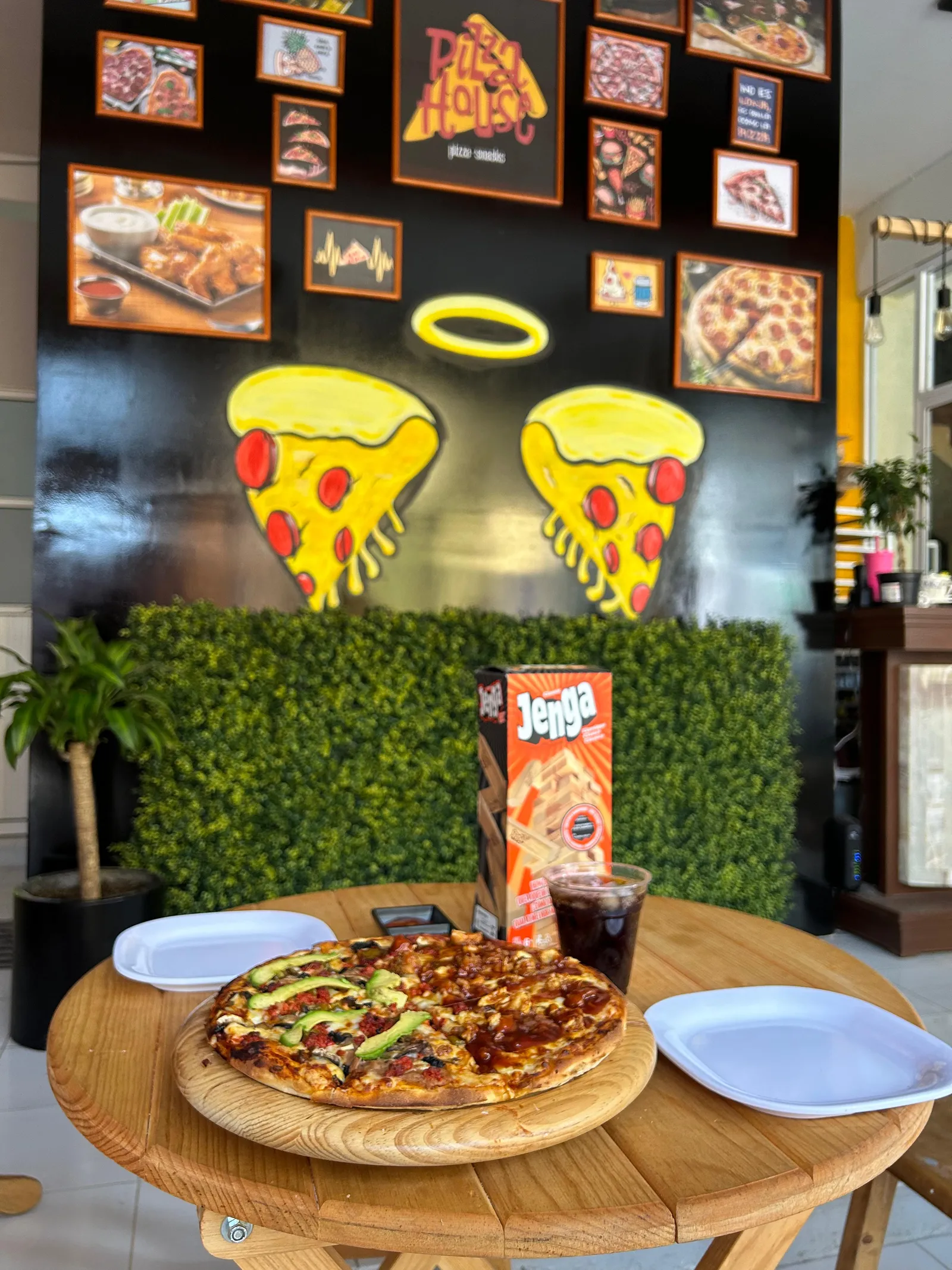 Pizza House image 2