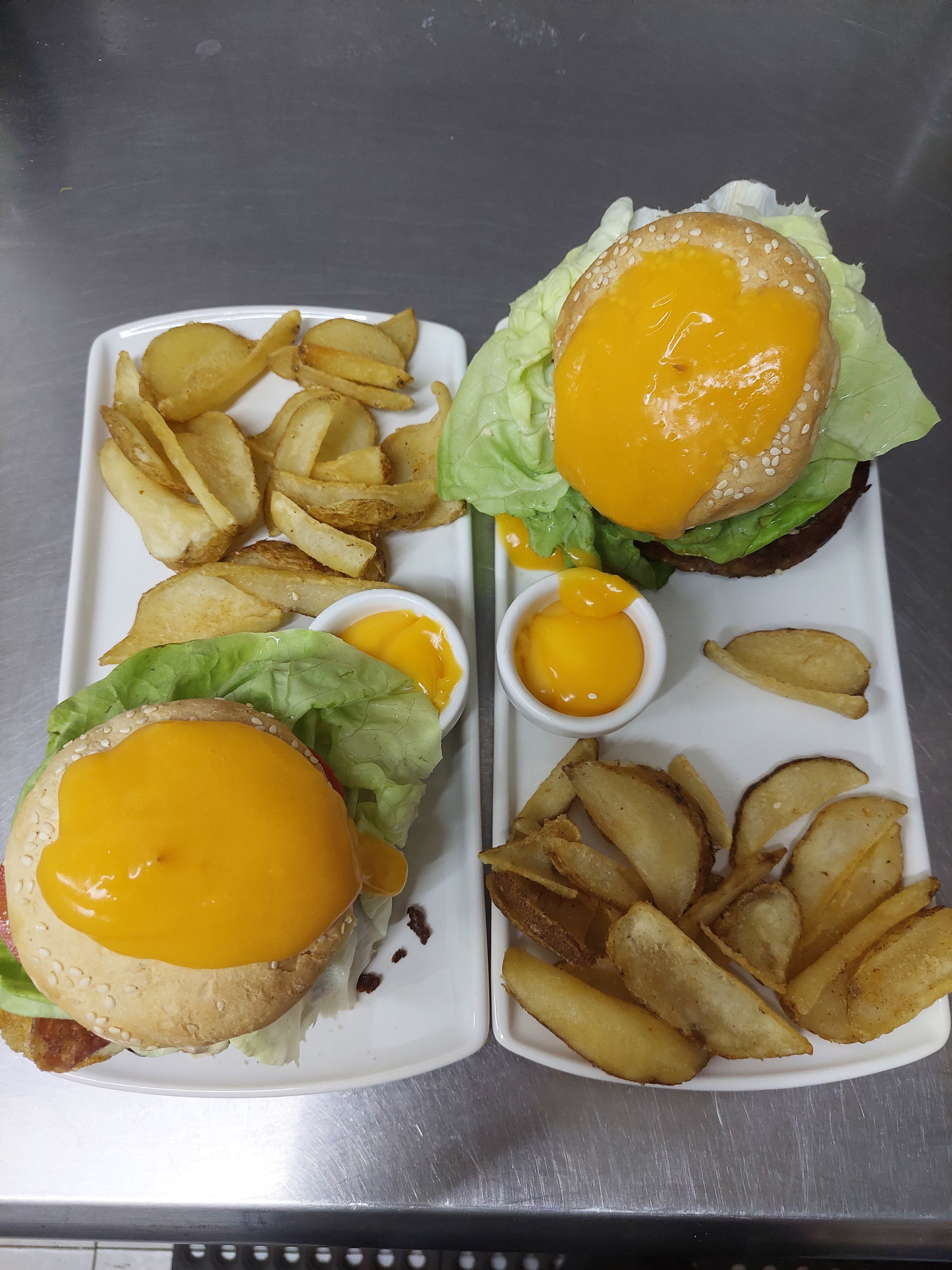 Banff Restaurante image 2