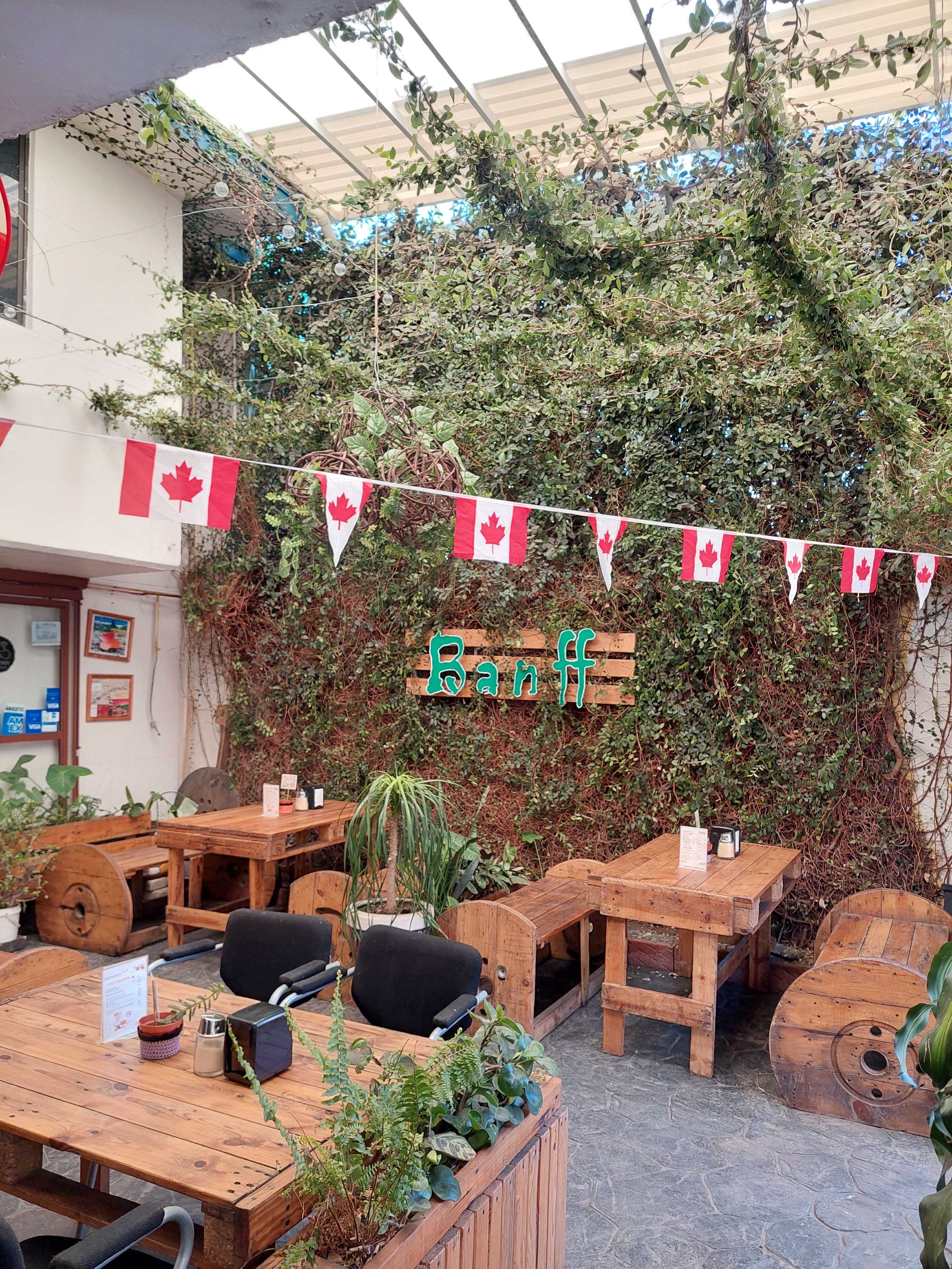 Banff Restaurante image 5