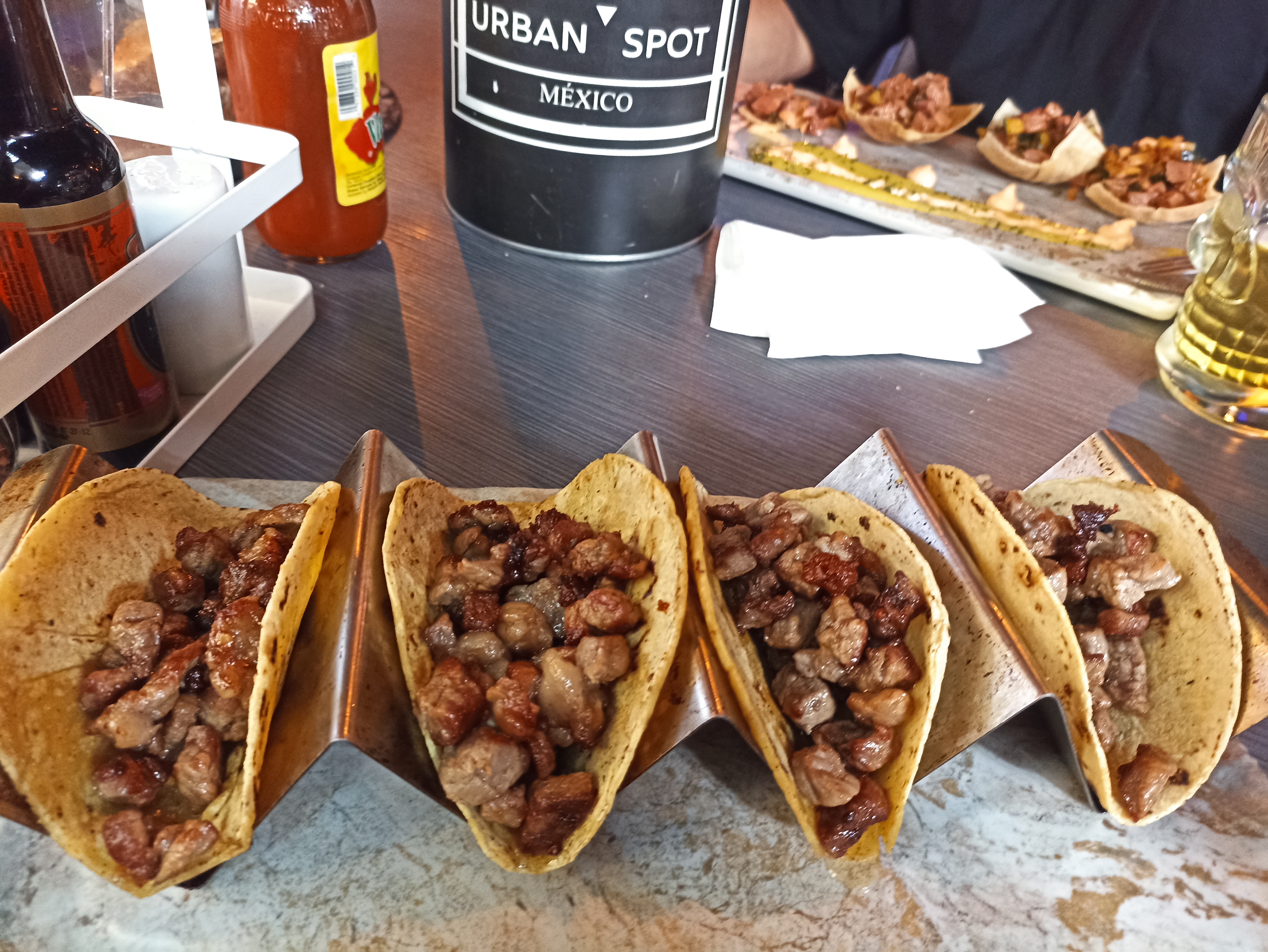 Restaurante Urban Spot Zona Esmeralda image 7