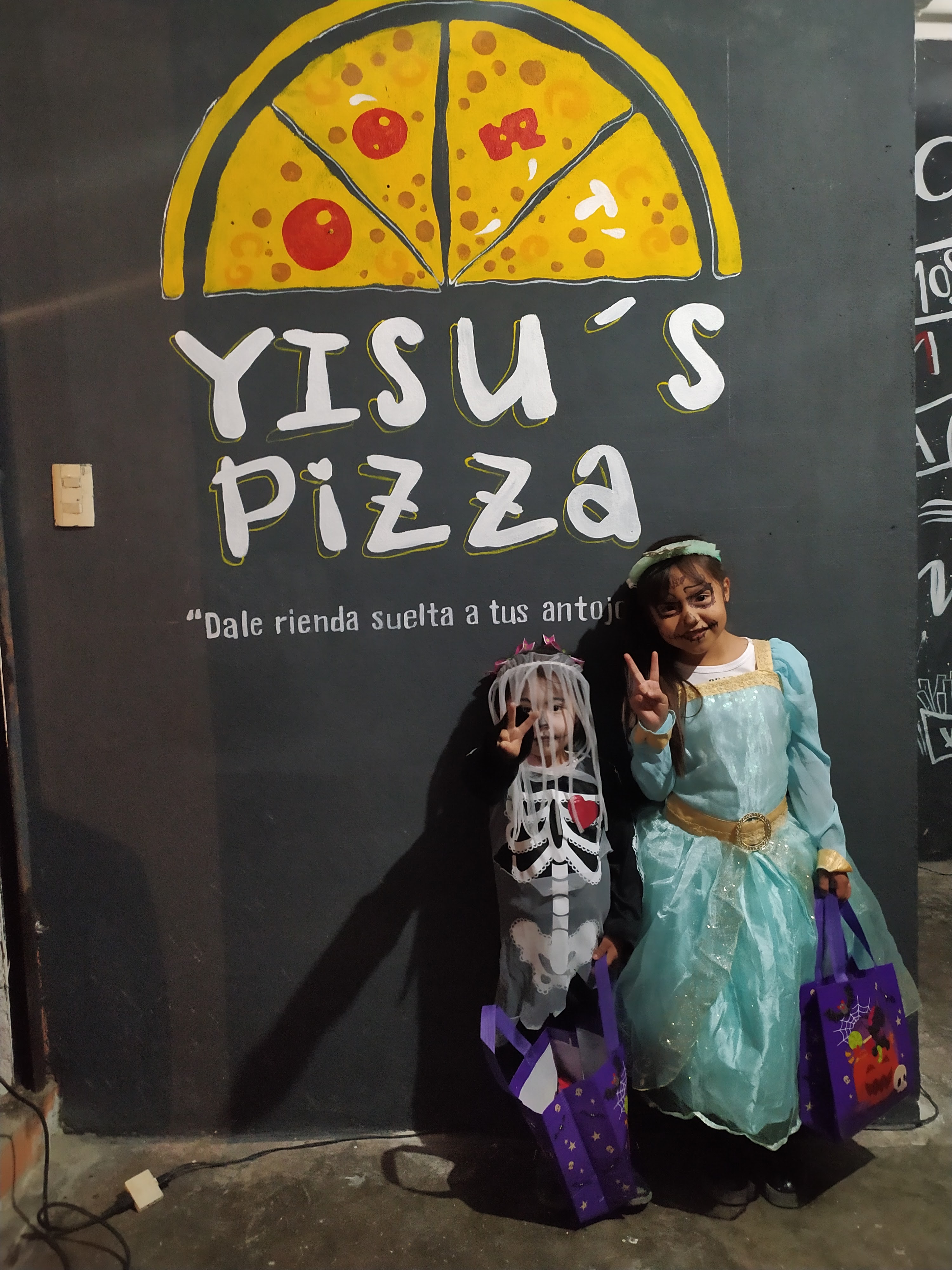 Yisu's Pizza image 7