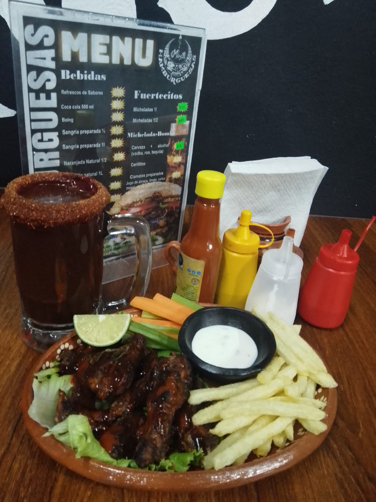 Meztli Hamburguesas image 4