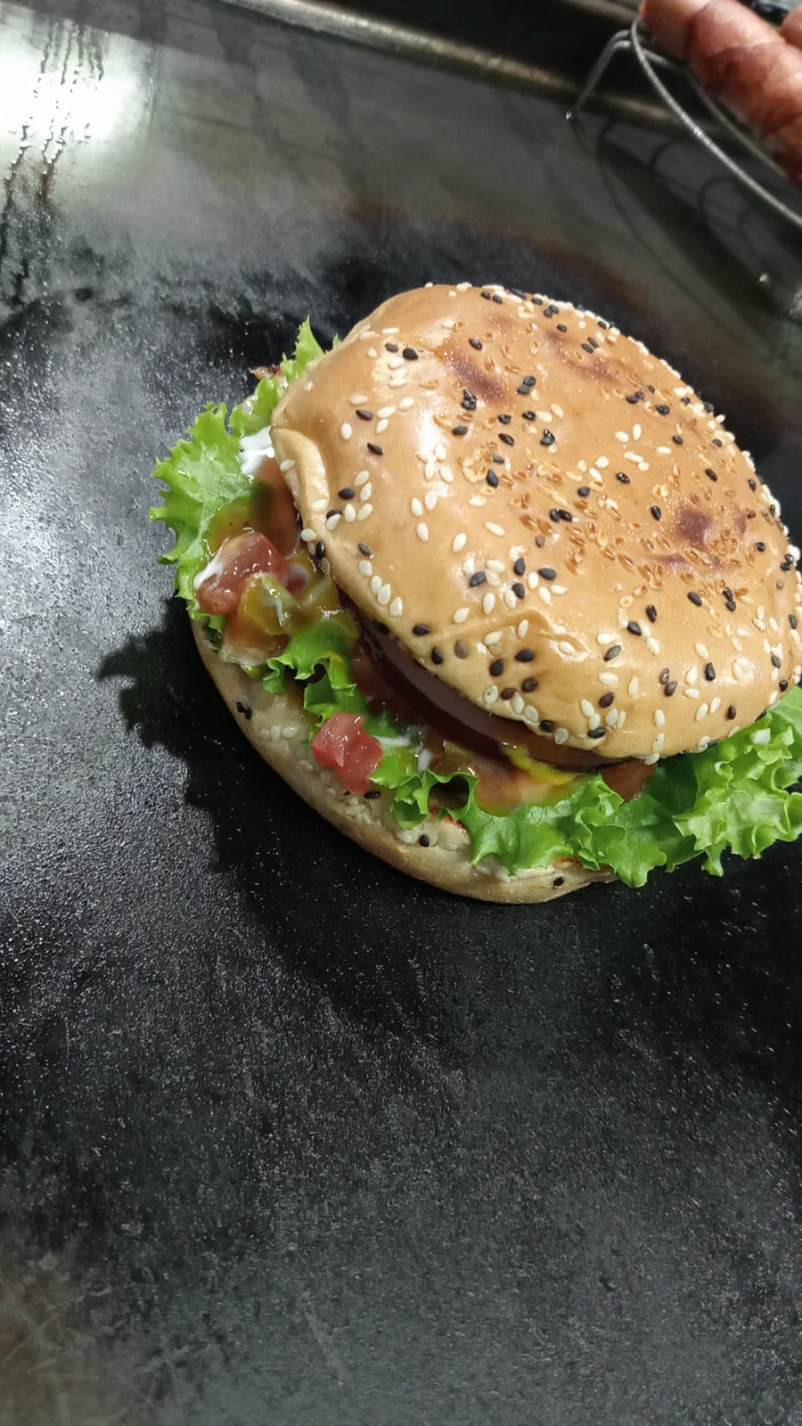 Meztli Hamburguesas image 7