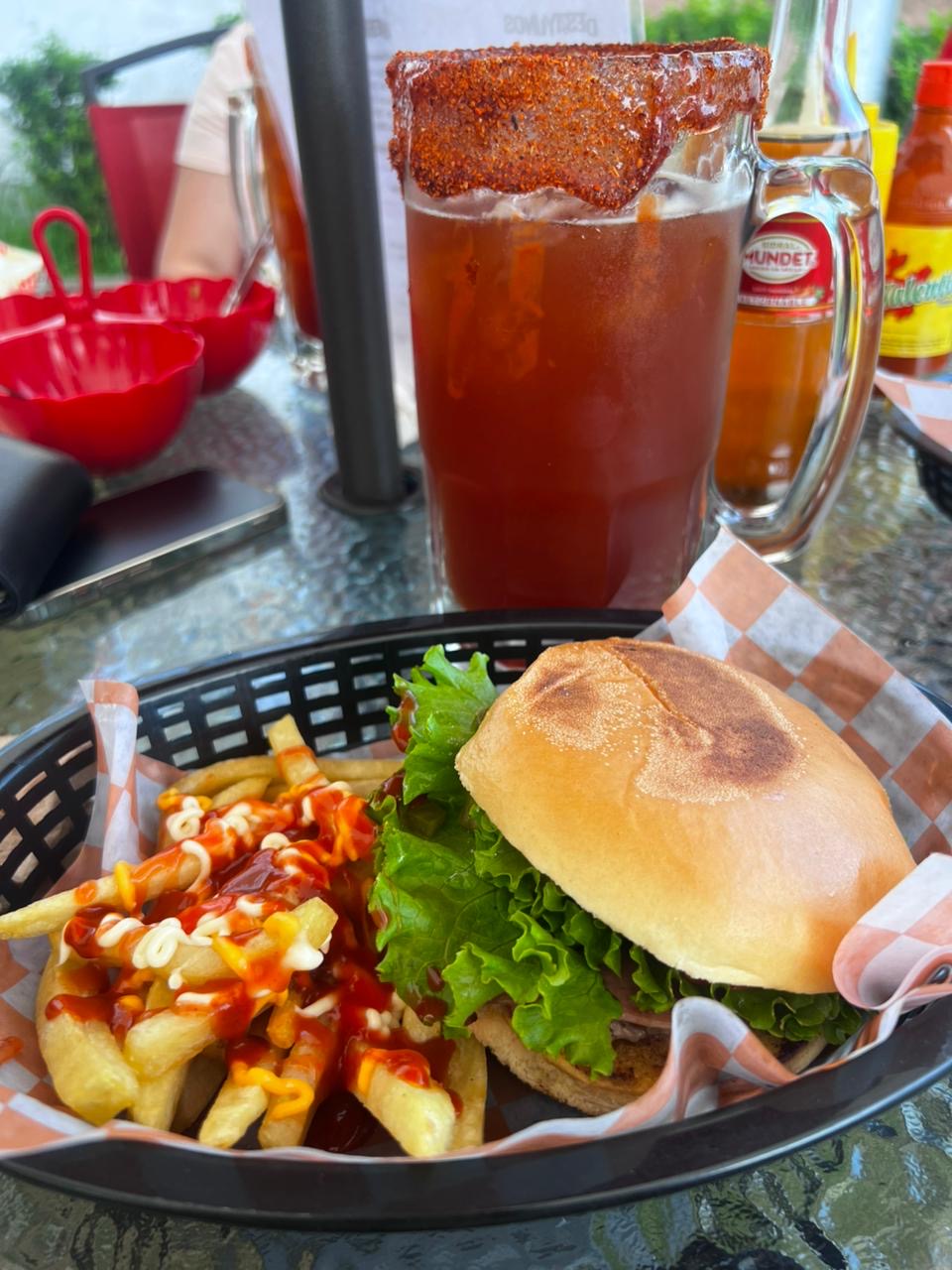 Los Tlacuas Restaurante image 1