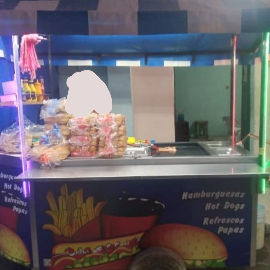 HAMBURGUESAS Y TACOS CHIKON image 2