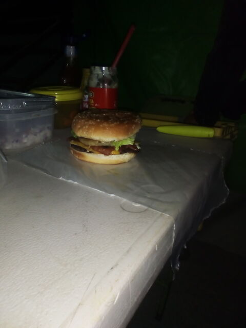 Tona_burguer's image 6
