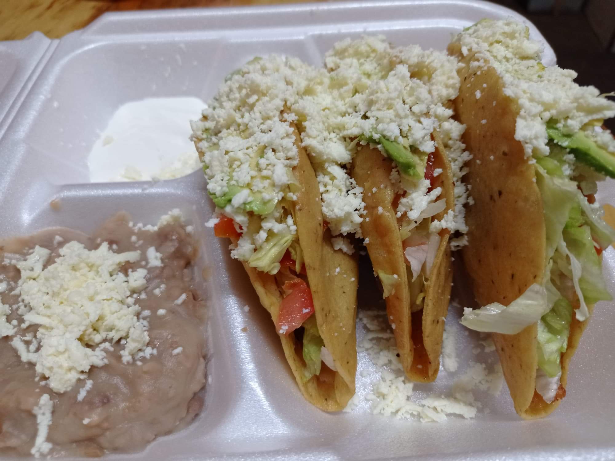 Tortas y hamburguesas El pufino image 3