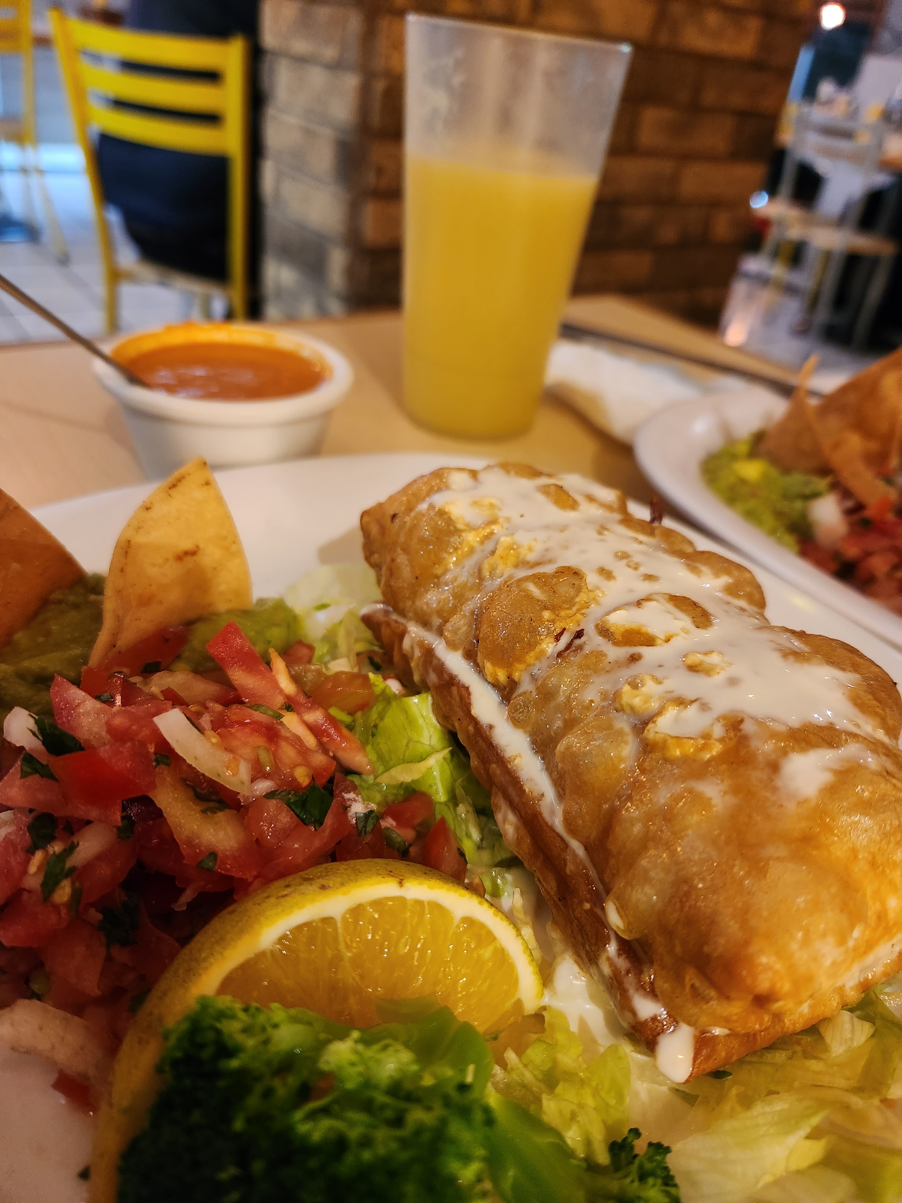 Las Chimichangas Centro Mapelo image 3