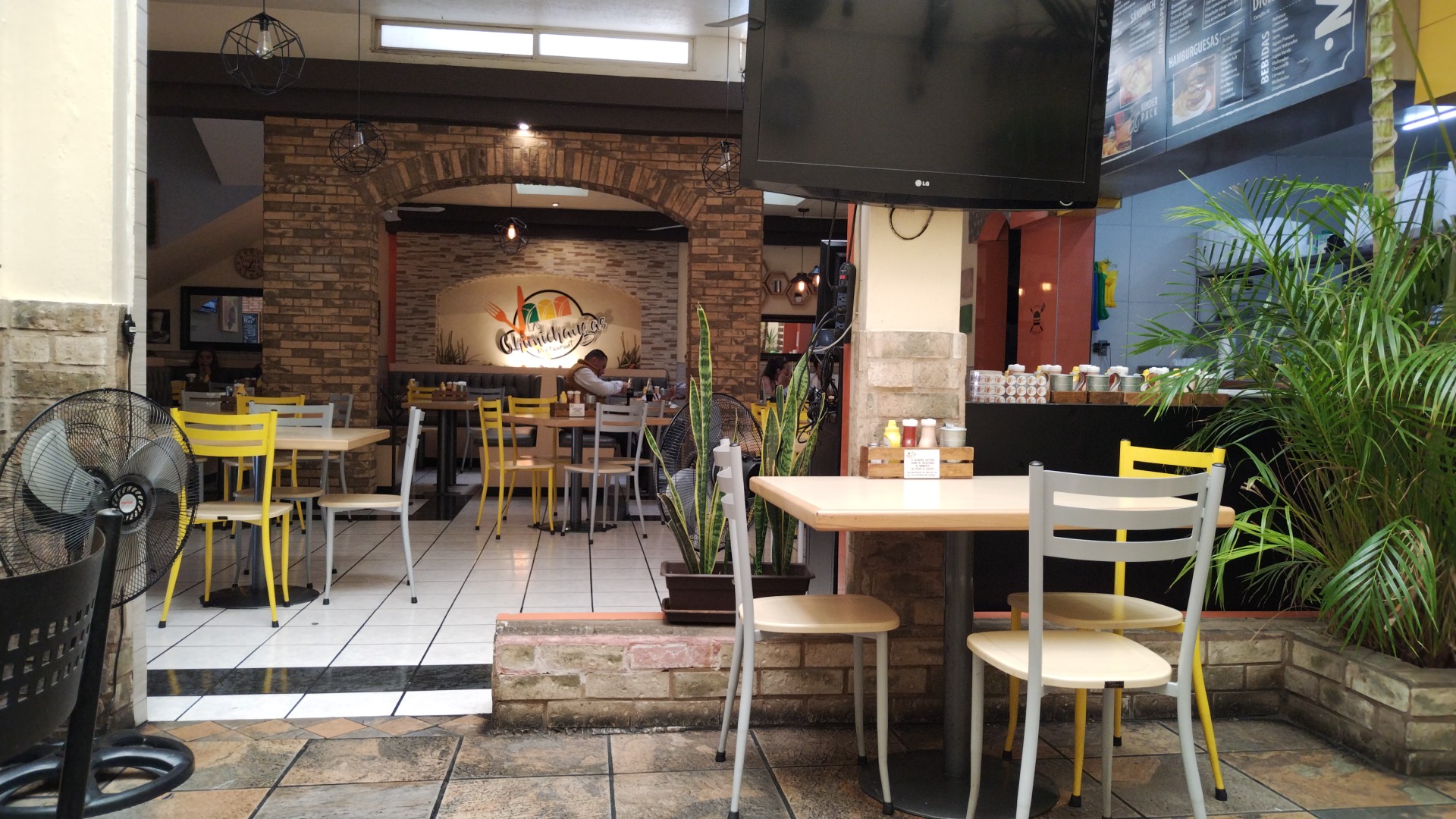 Las Chimichangas Centro Mapelo image 4