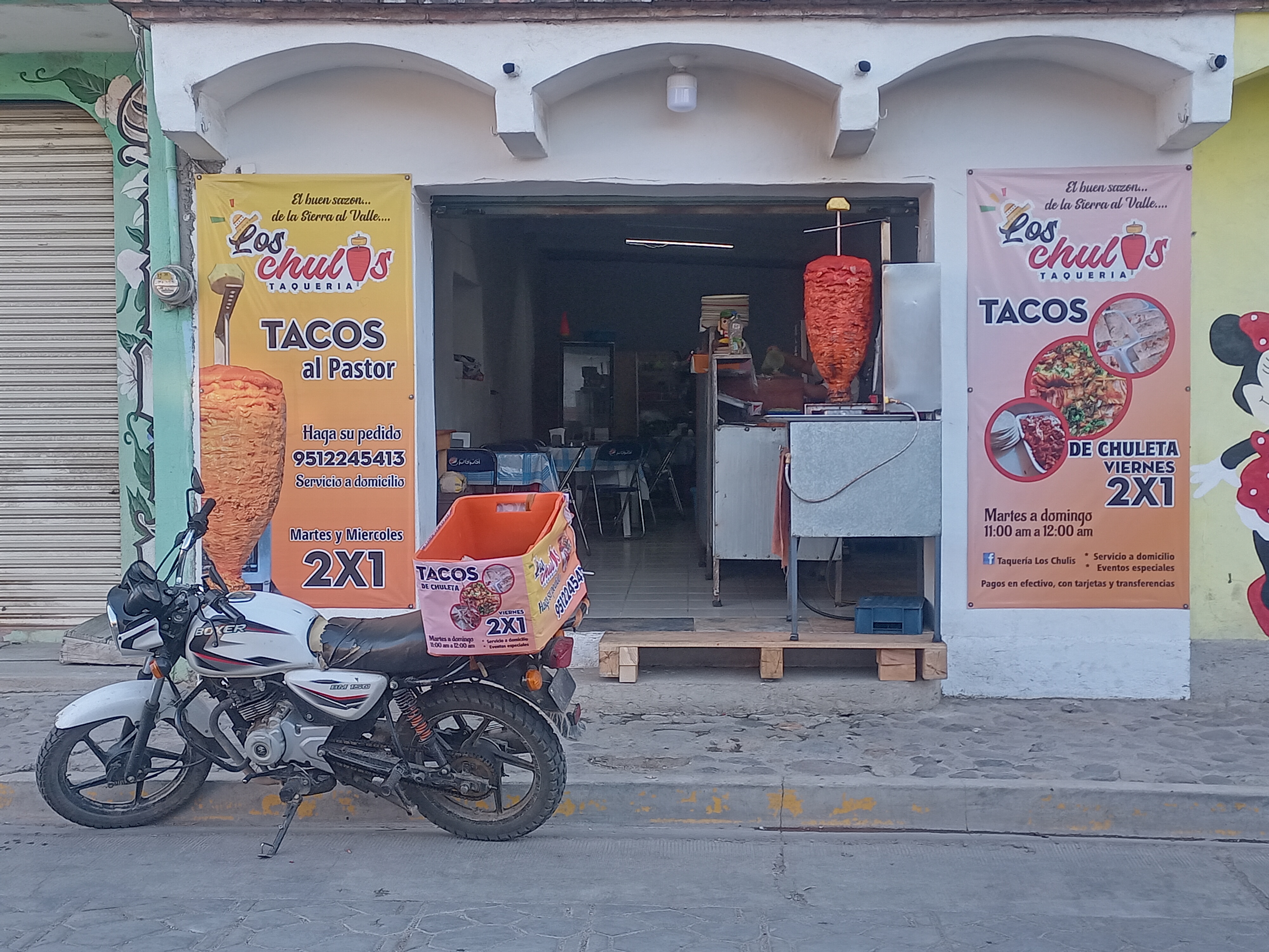 Taquería los chulis image 1