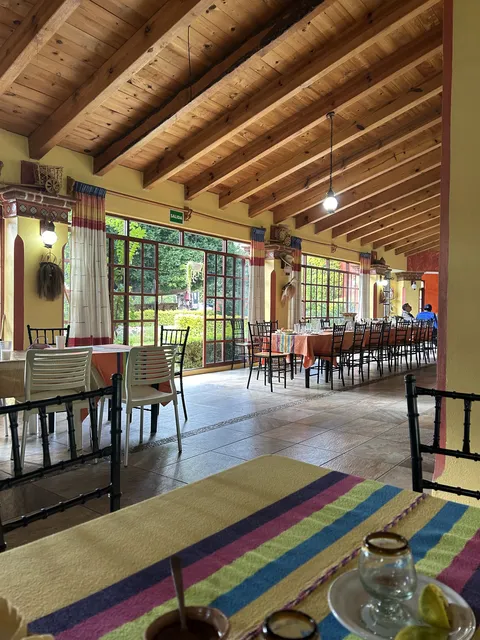 Las Brasas Restaurante Familiar image 6