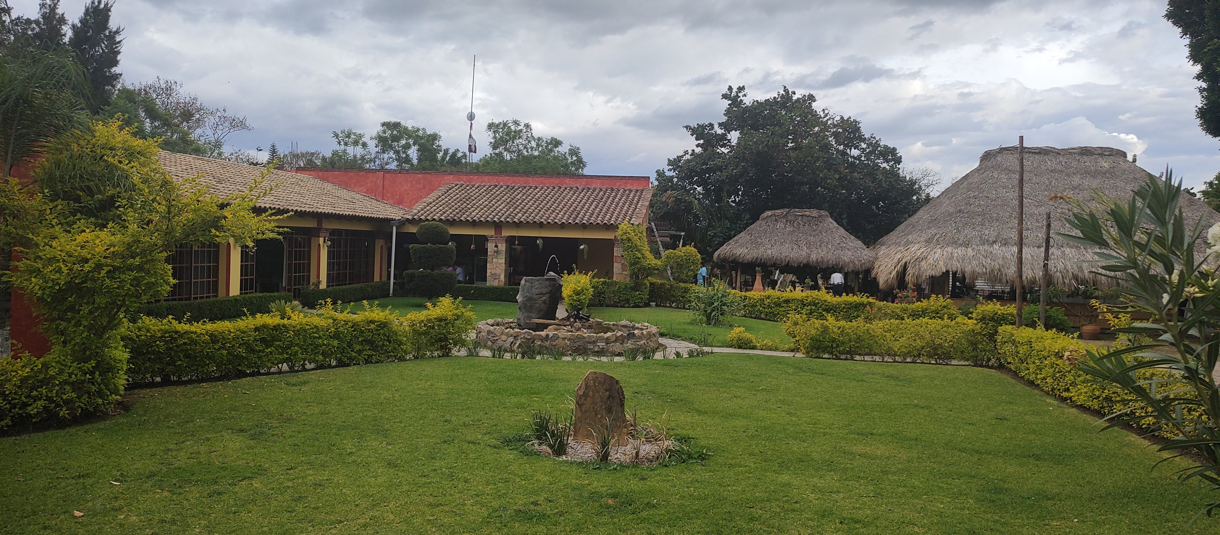 Las Brasas Restaurante Familiar image 7