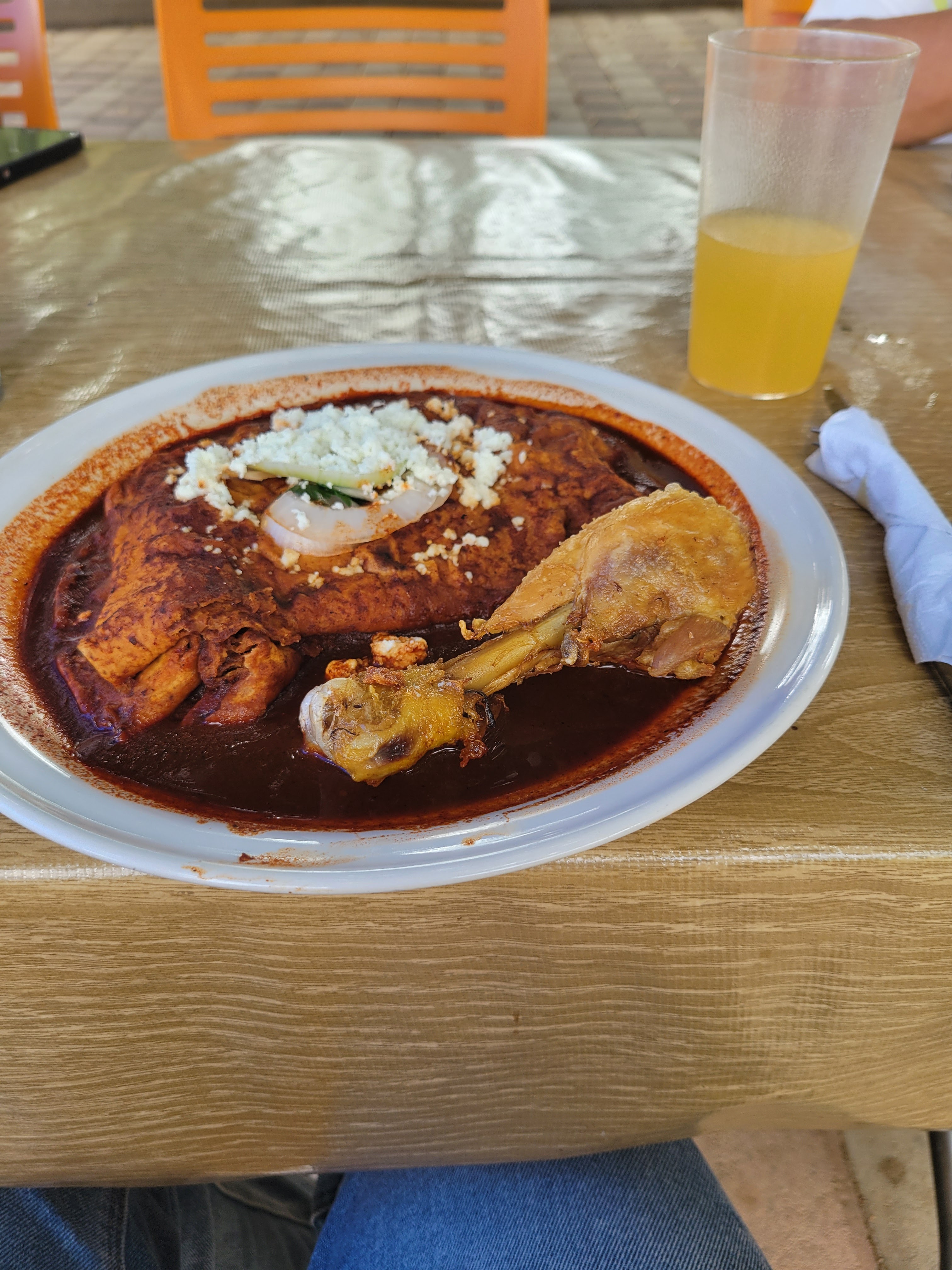 Las Brasas Restaurante Familiar image 8