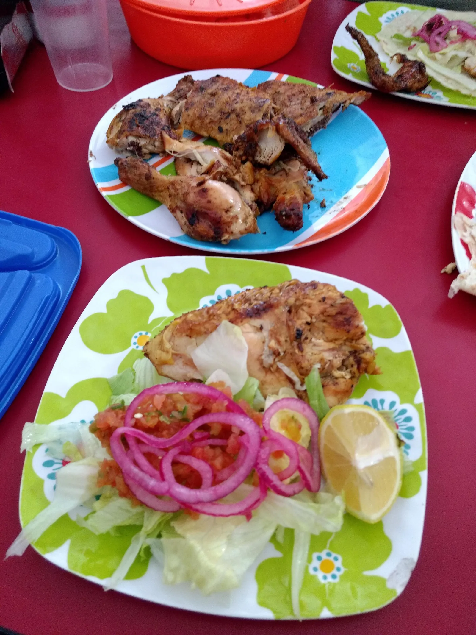 Pollo Feliz image 2