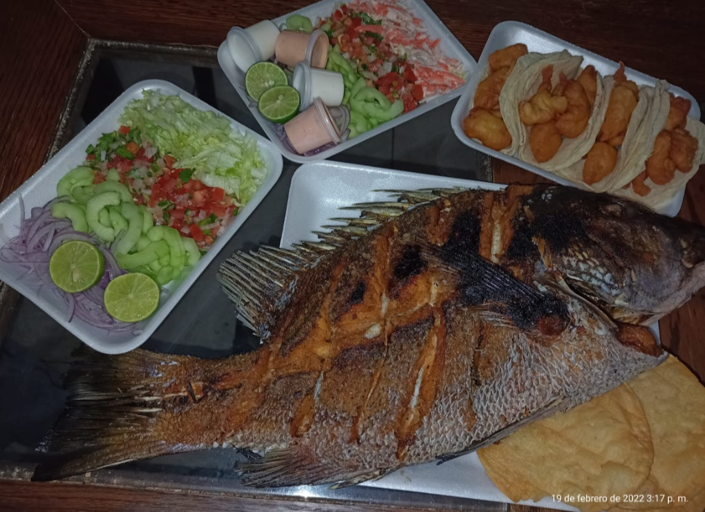 Pescadería y Mariscos El Profe image 2