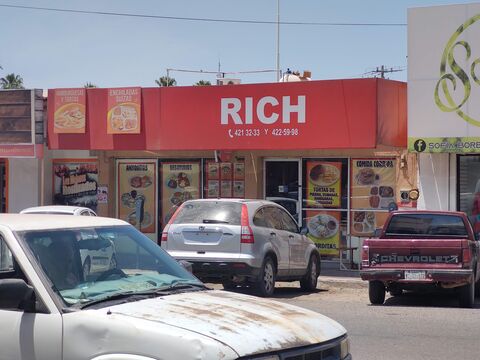 Rich Restaurante image 2