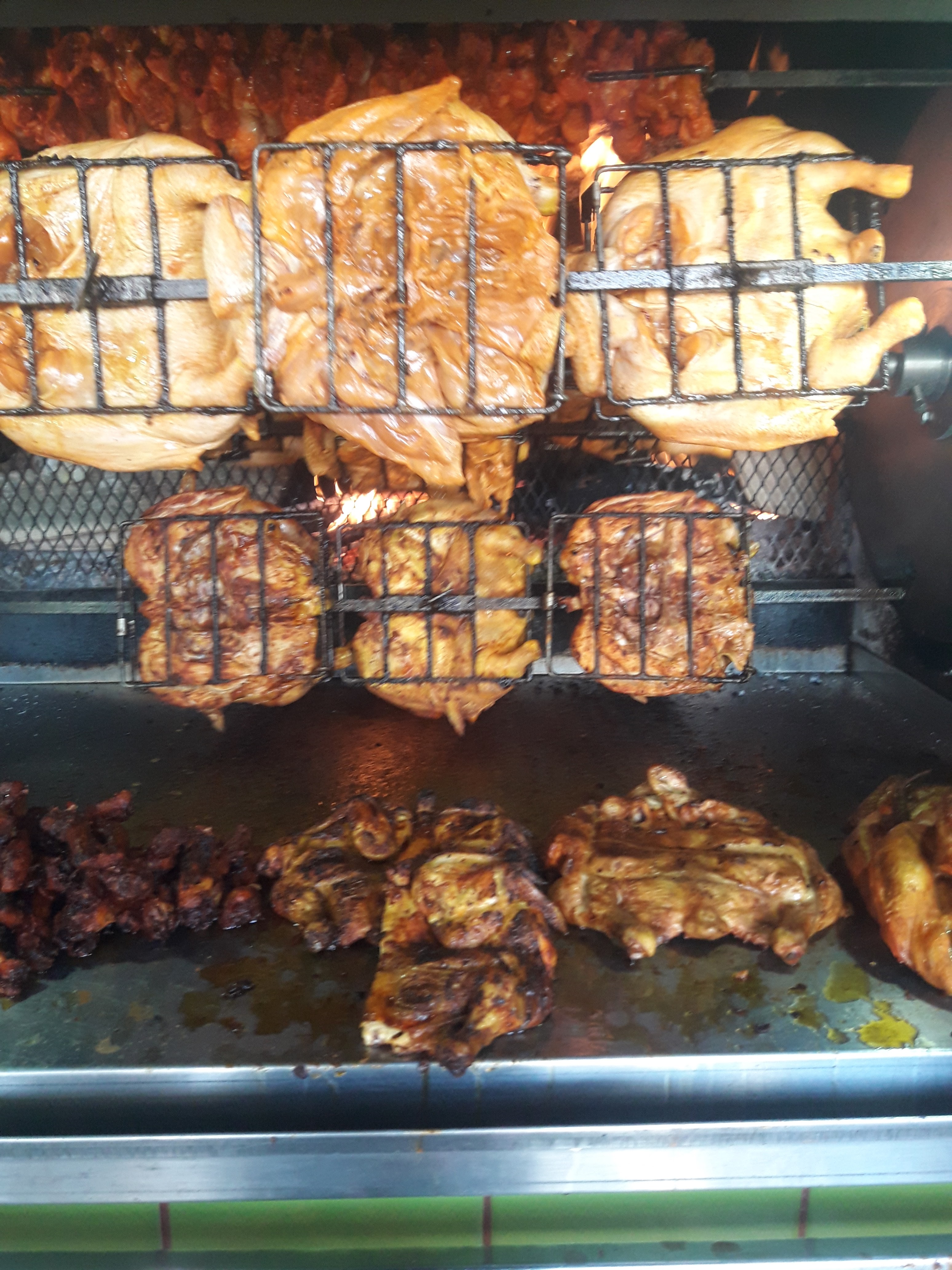 Pollos a la leña San Andrés un estilo diferente image 5