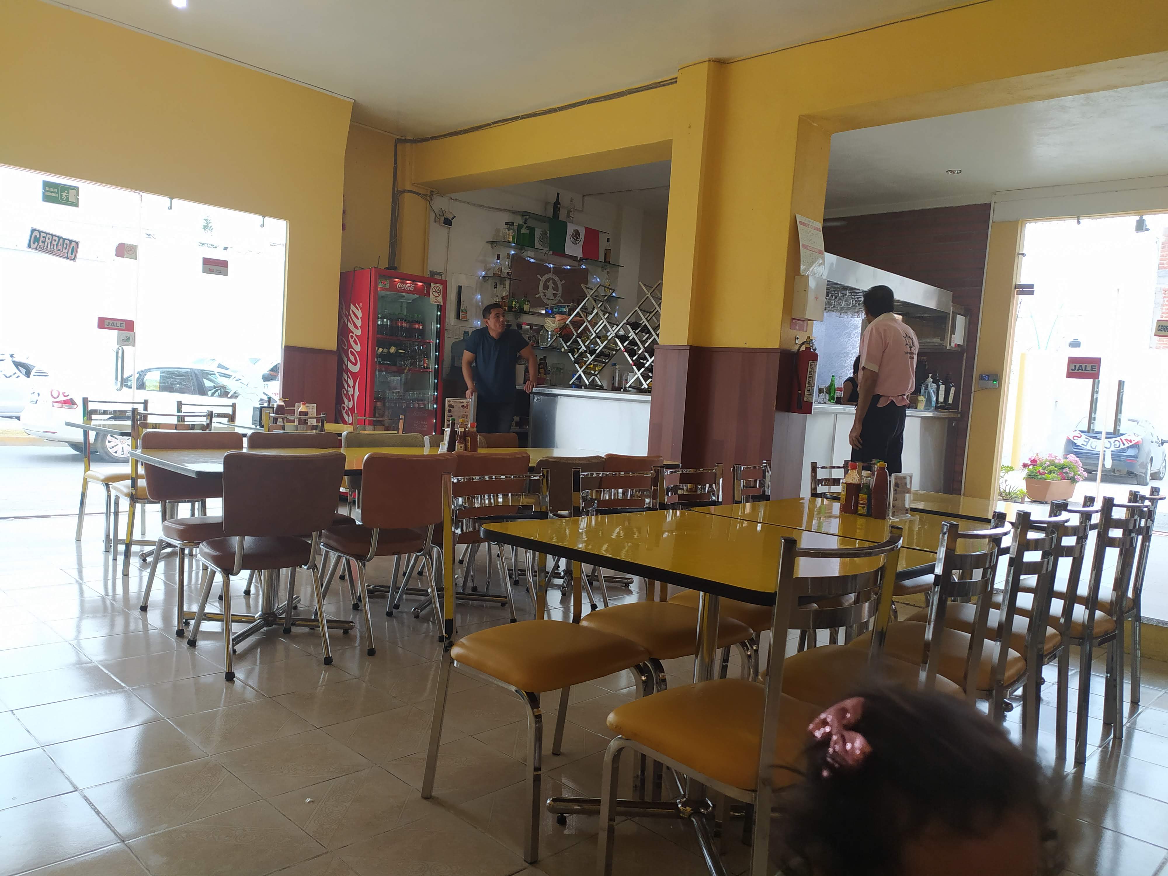 Mariscos El Amigo de Silao image 3