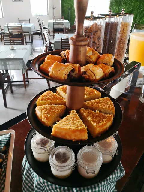 Mangiare pizzeria image 2