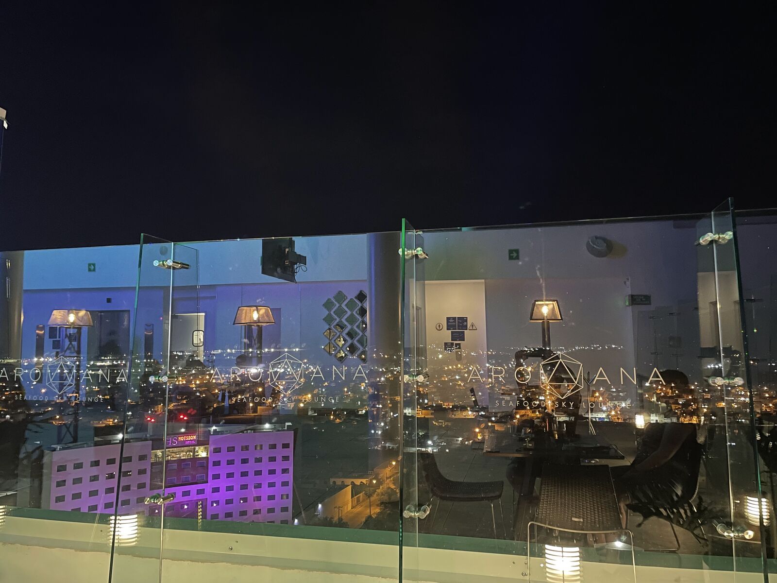 Arowana Sky Lounge image 4