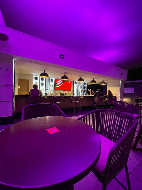 Arowana Sky Lounge image 8
