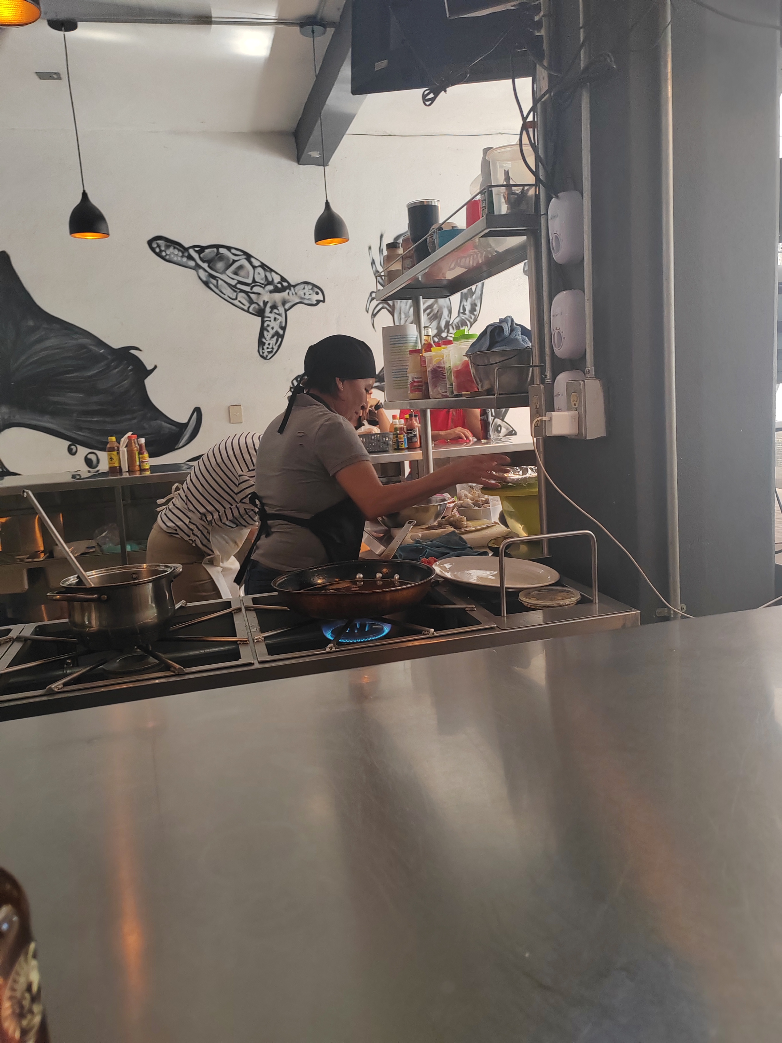 Mariscos "El rajas" image 5