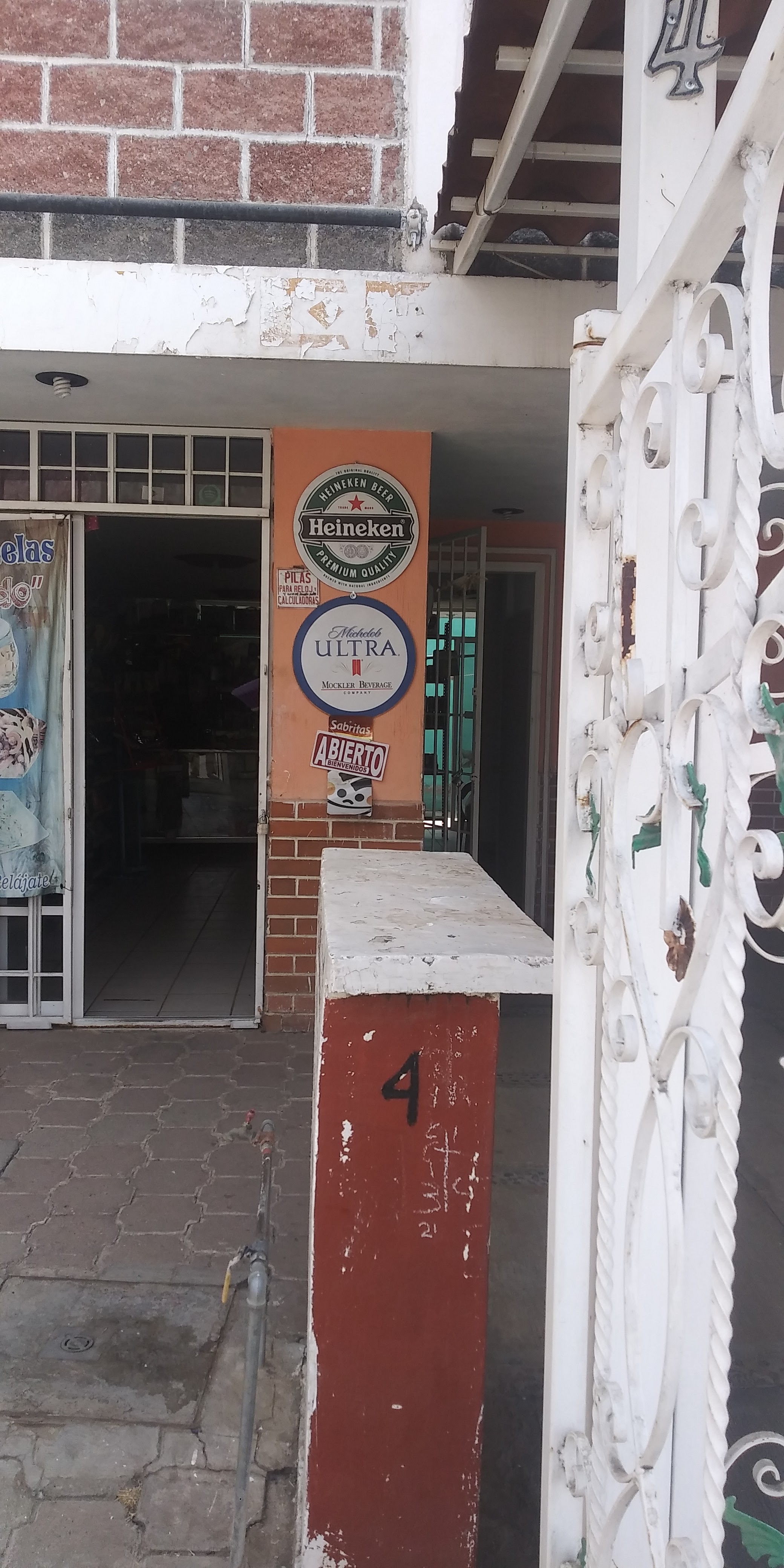 Cervezas "Las chelas Del Condado image 4