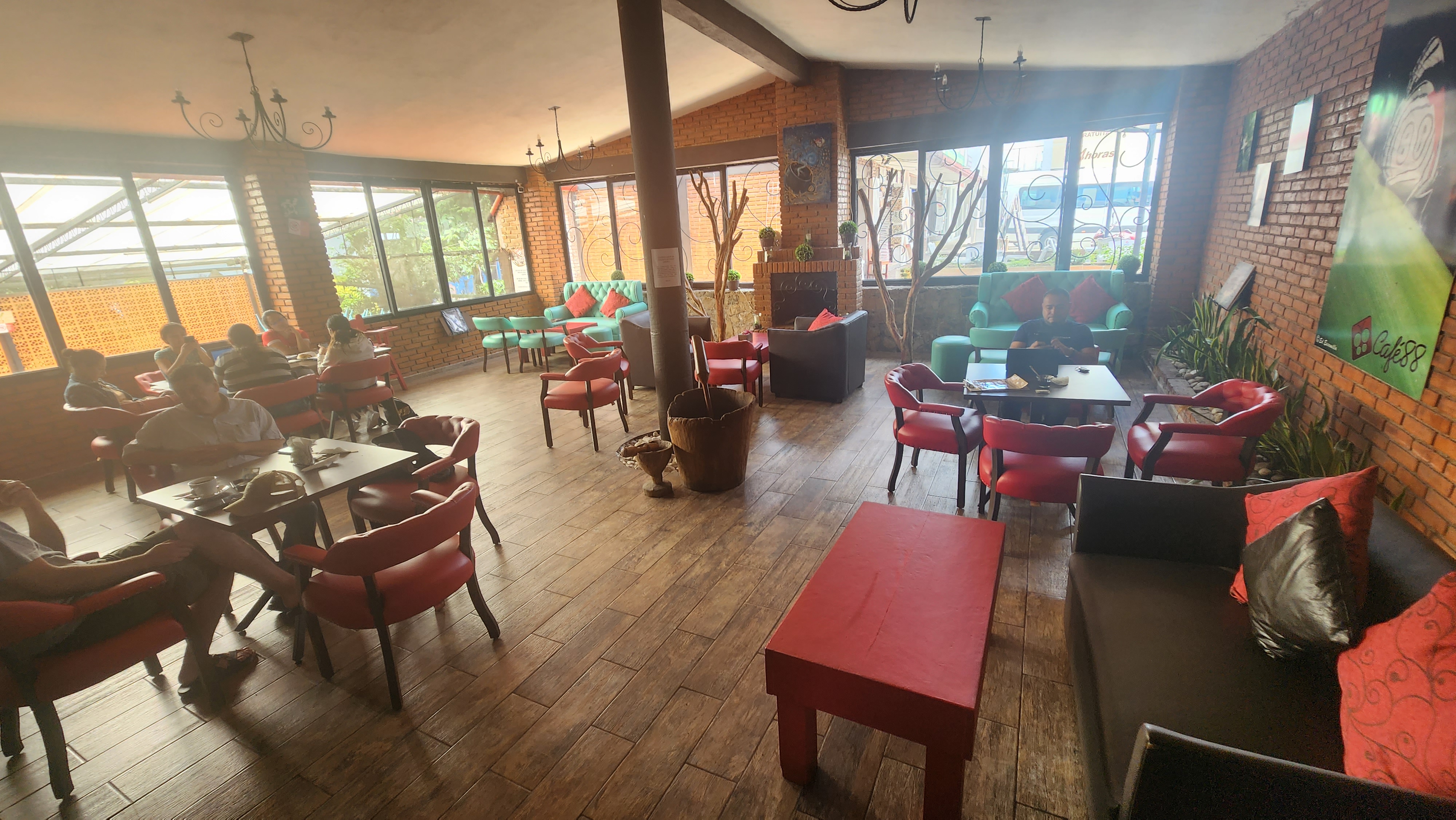 Café 88 Cafetería sucursal carretera image 3