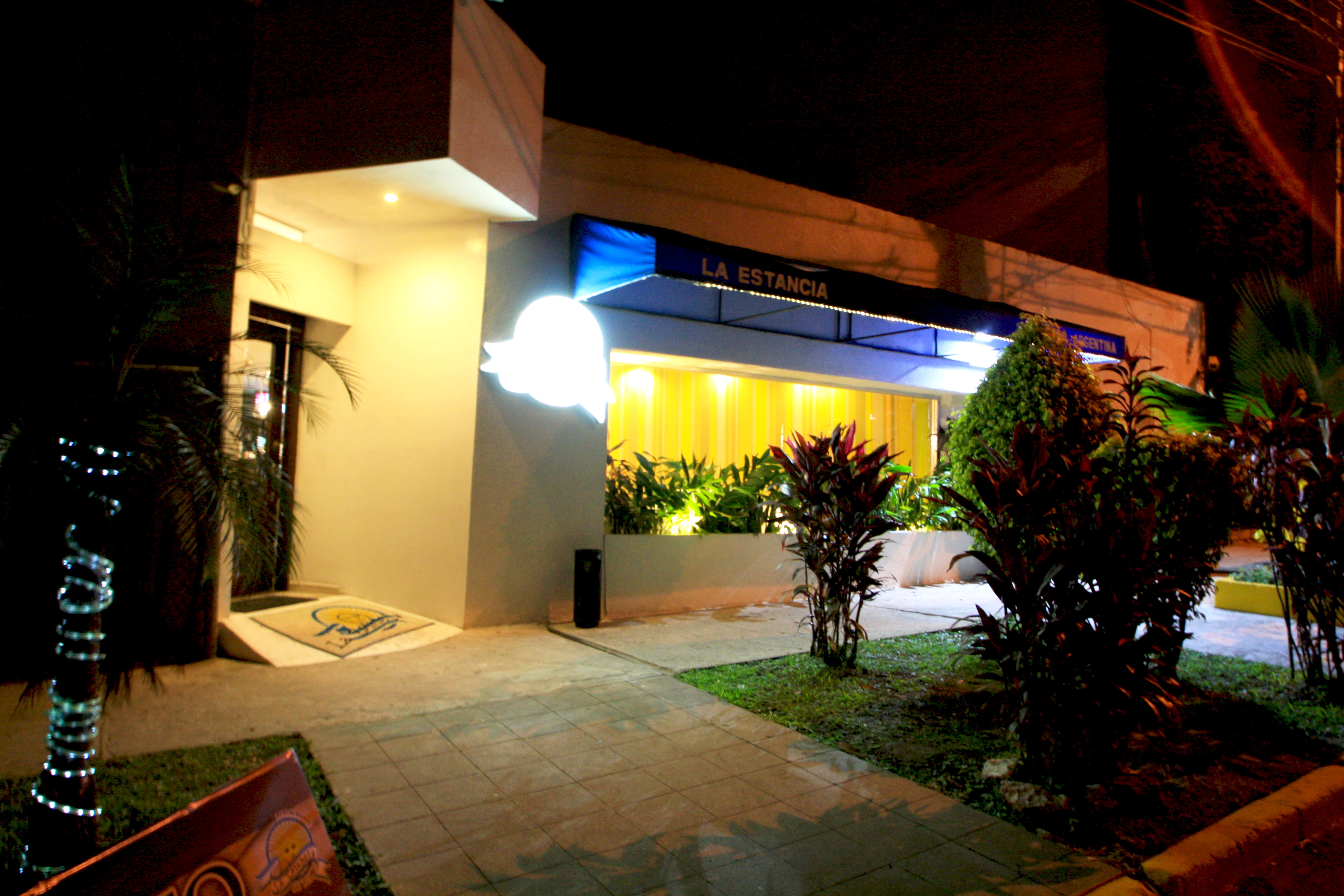 La Estancia Del Bife, Paseo Usumacinta image 10