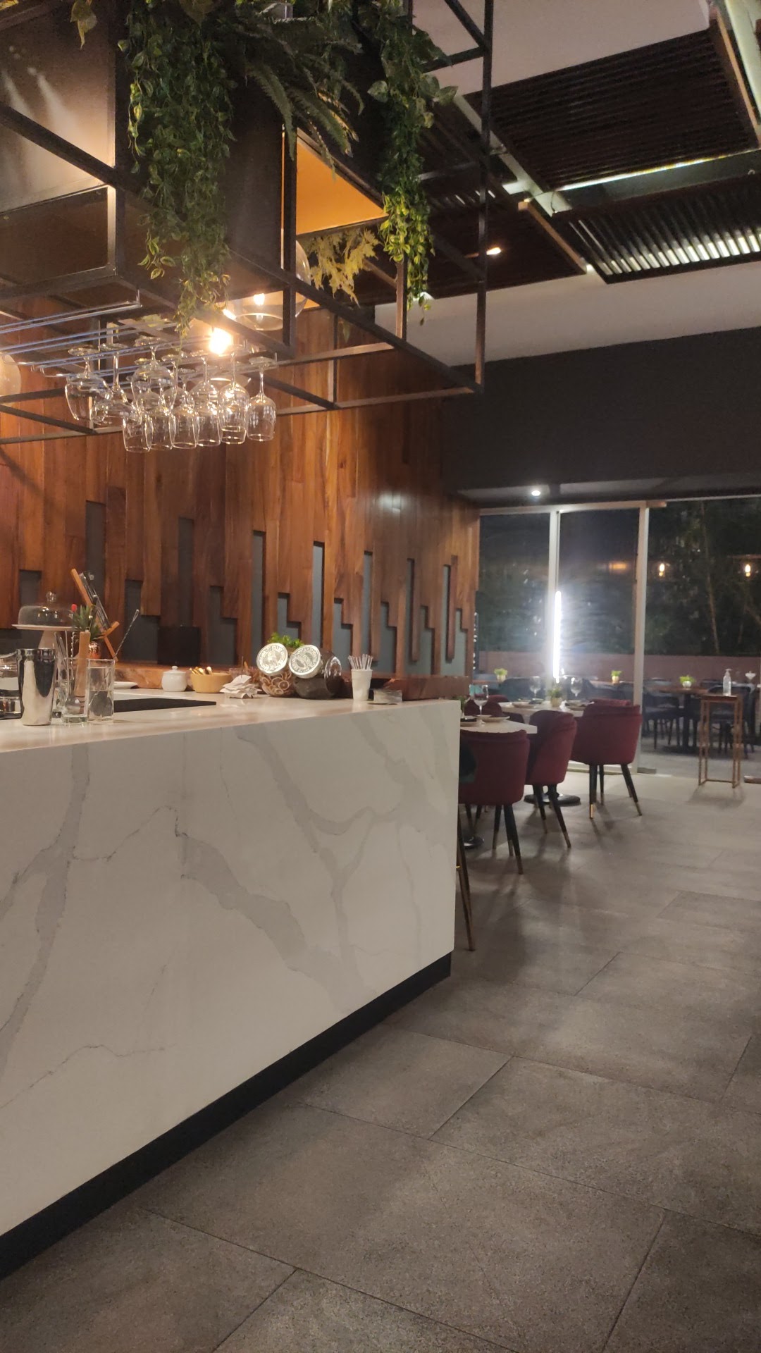 La Sevillana Wine Restaurante image 4