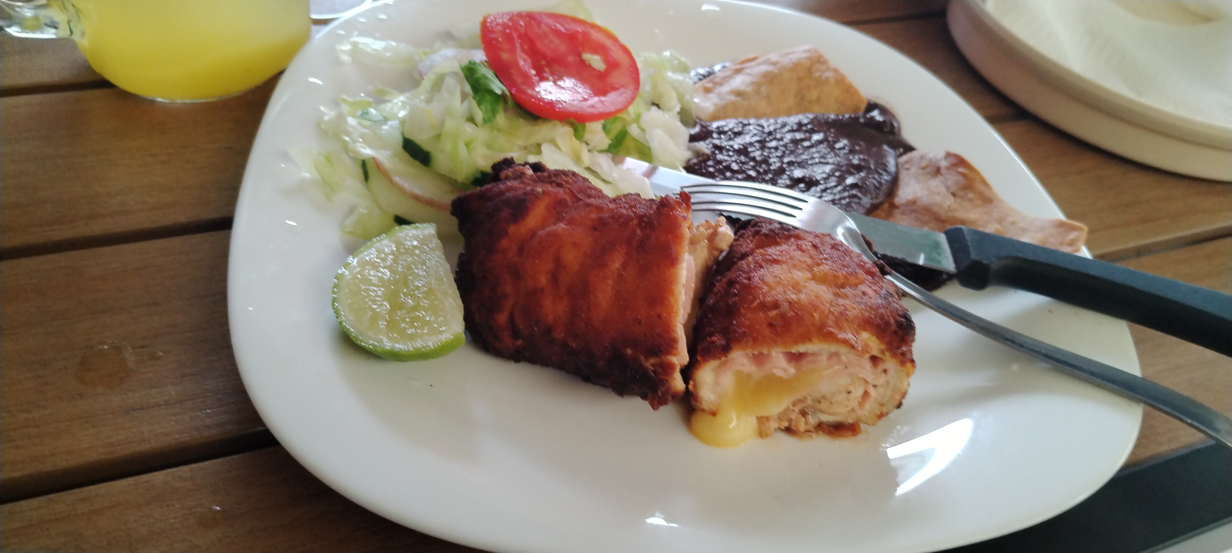 Los Comales Restaurante image 9