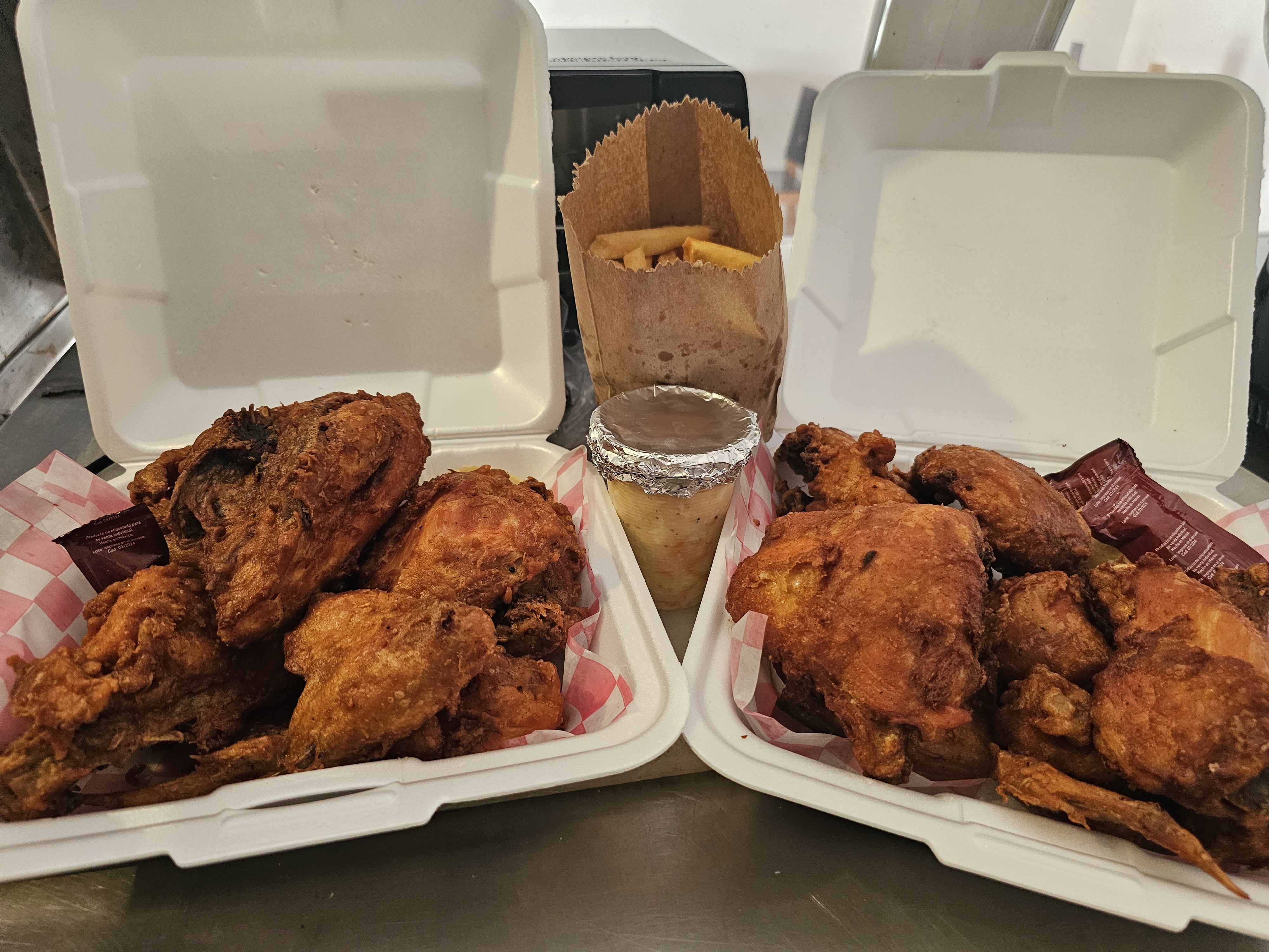 Lee's New Orleans Restaurant image 3