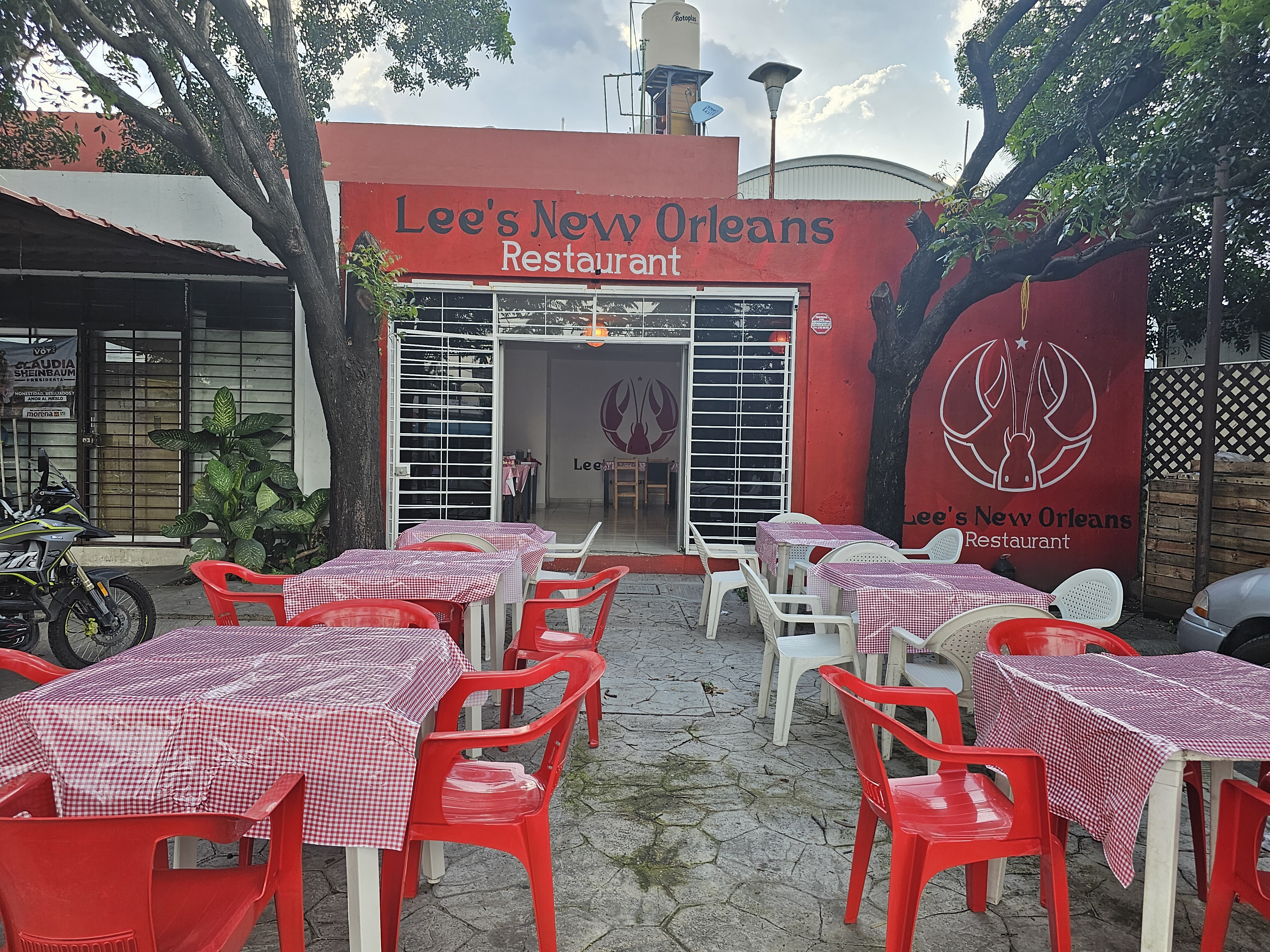 Lee's New Orleans Restaurant image 10