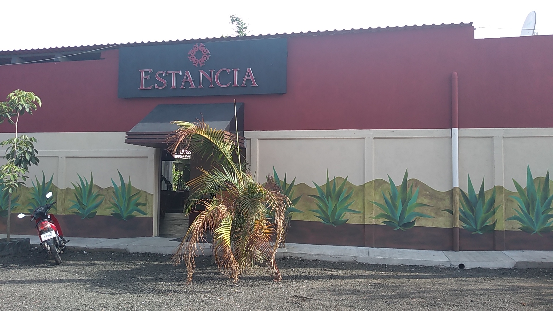 La Estancia Horno Parrilla y Cava image 1