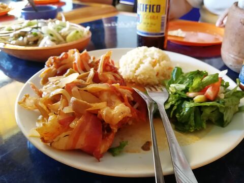 Nicos Restaurant image 4
