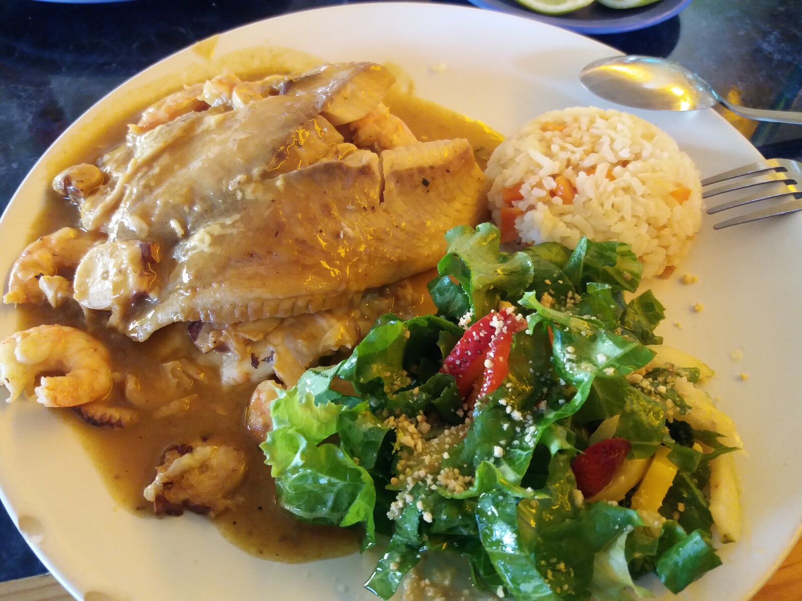 Nicos Restaurant image 6
