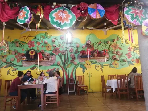 Restaurant Vegetariano Quetzalcoatl Suc. Lagos del Country image 5